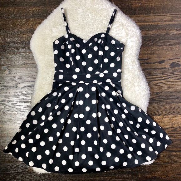 marilyn monroe polka dot dress